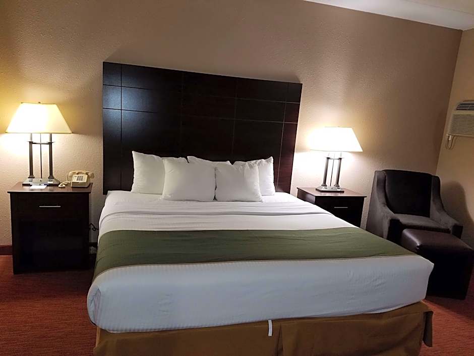 Valley Plaza Inn