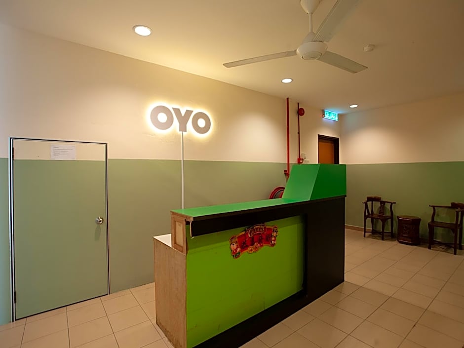 OYO 89487 Space Hotel