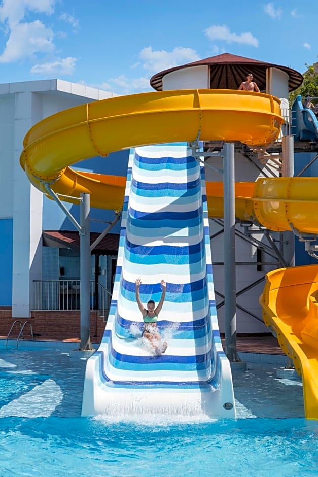 Granada Luxury Okurcalar