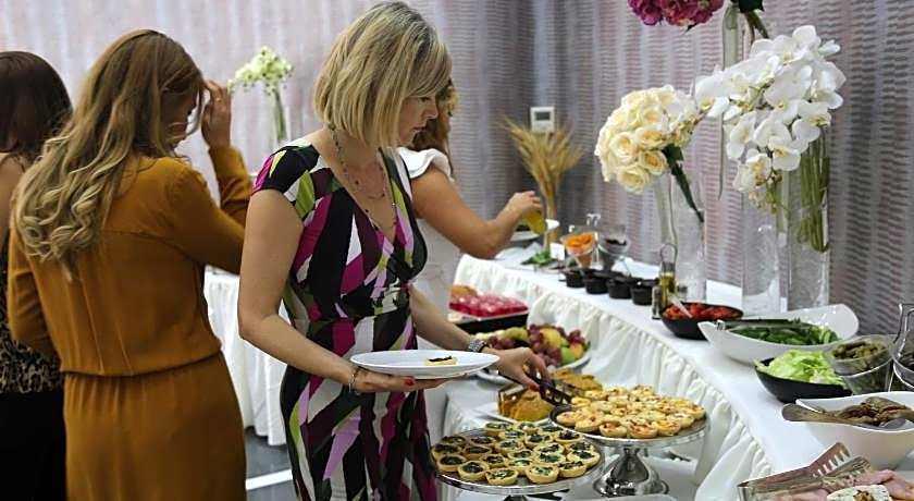 LOUIS V HOTEL LEBANON