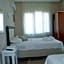 Tunc Hotel