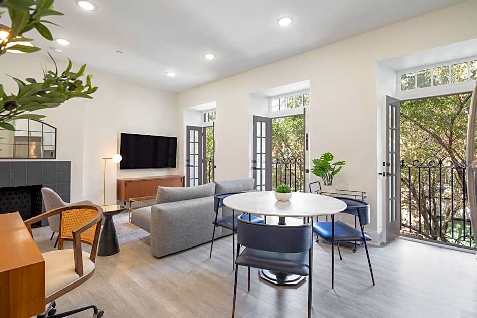 Sosuite at French Quarters - Rittenhouse Square