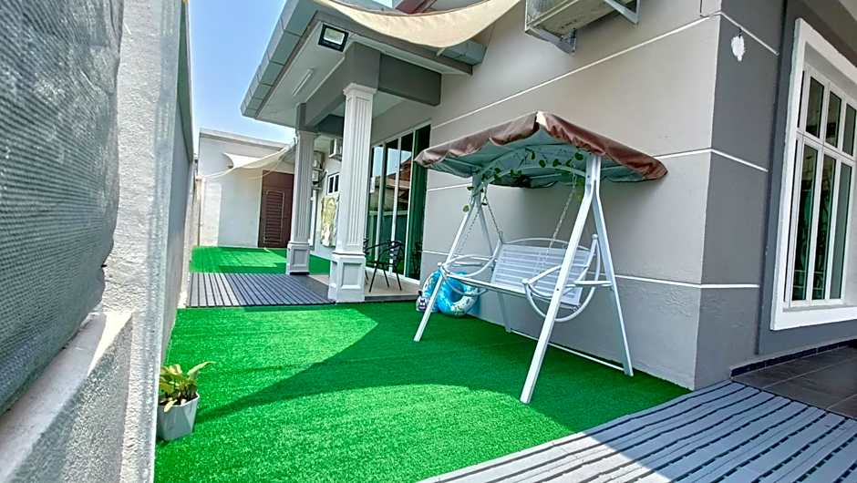 Melaka Homestay with pool 4BR Semi-D,BBQ,KTV,Billiard 15pax DeStarryVilla