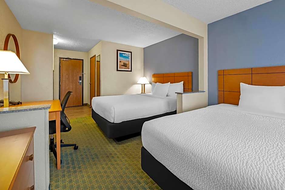 Quality Inn Dubuque on Hwy 20