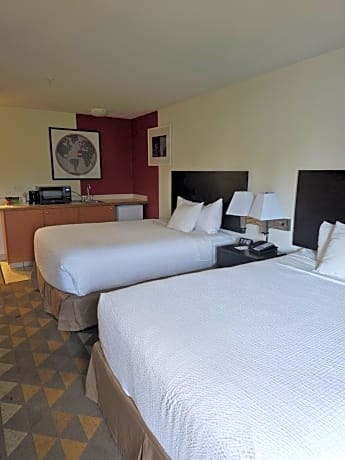 2 Queen Beds Deluxe Room Non-Smoking