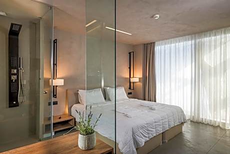 Icarus Hotel