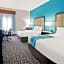 La Quinta Inn & Suites by Wyndham Paris