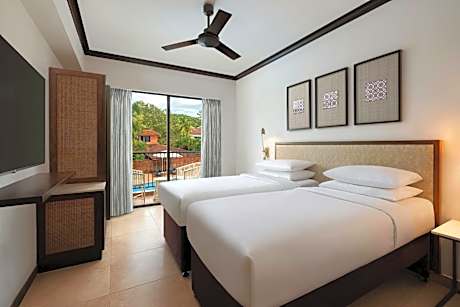 Premium Twin Room with Balcony & Pool View - 02 Complimentary Pints of Beer on Arrival