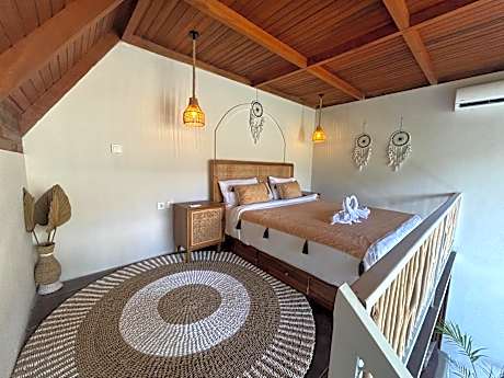 Junior Suite with Pool View