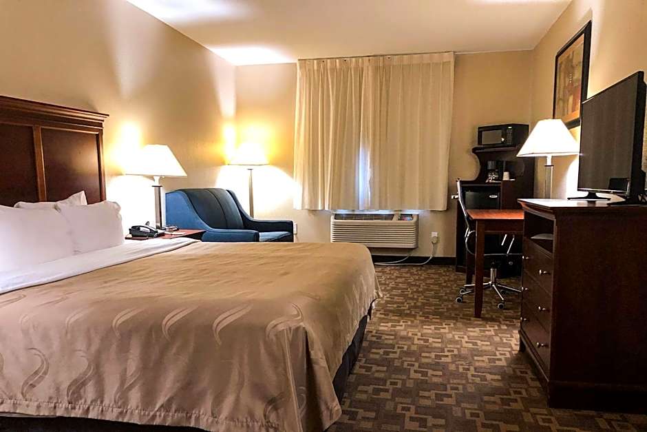 Quality Inn I-70 at Wanamaker