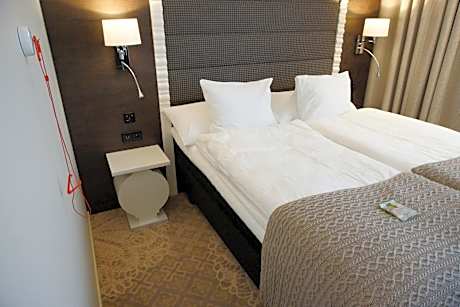 Accessible Double Room with Spa Access