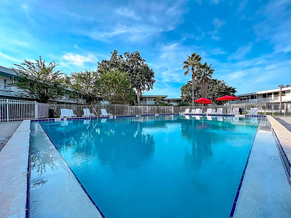 Baymont by Wyndham Orlando Lake Buena Vista South