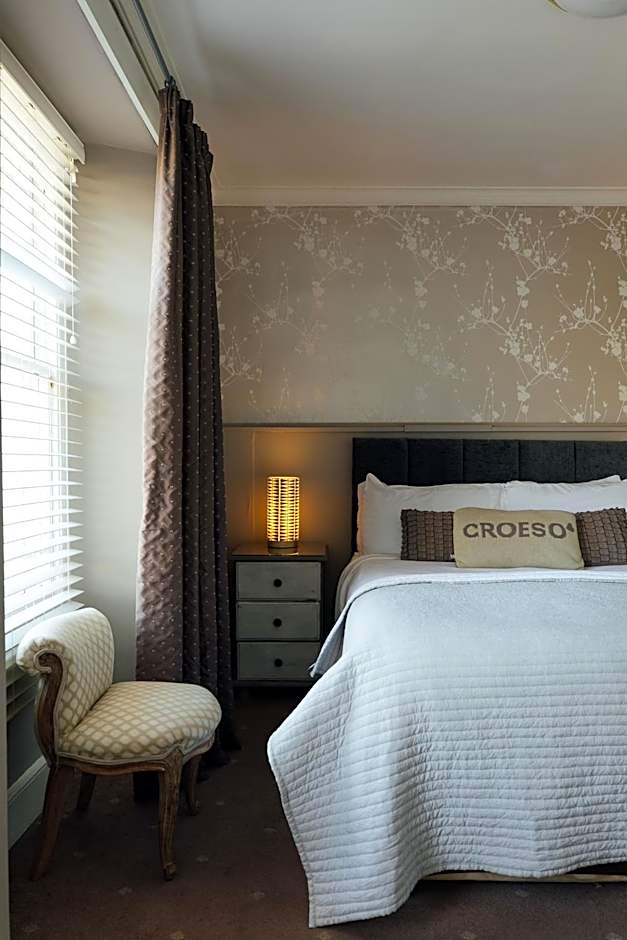 Castlemead Country House By The Sea