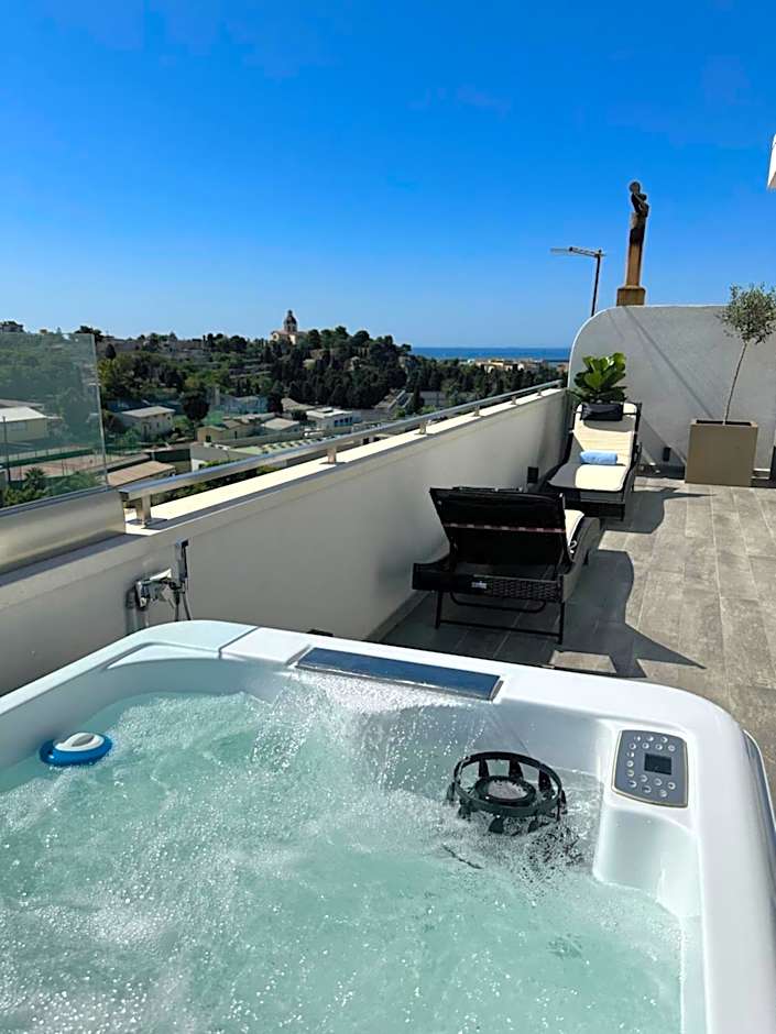 18 Dante Luxury Suites