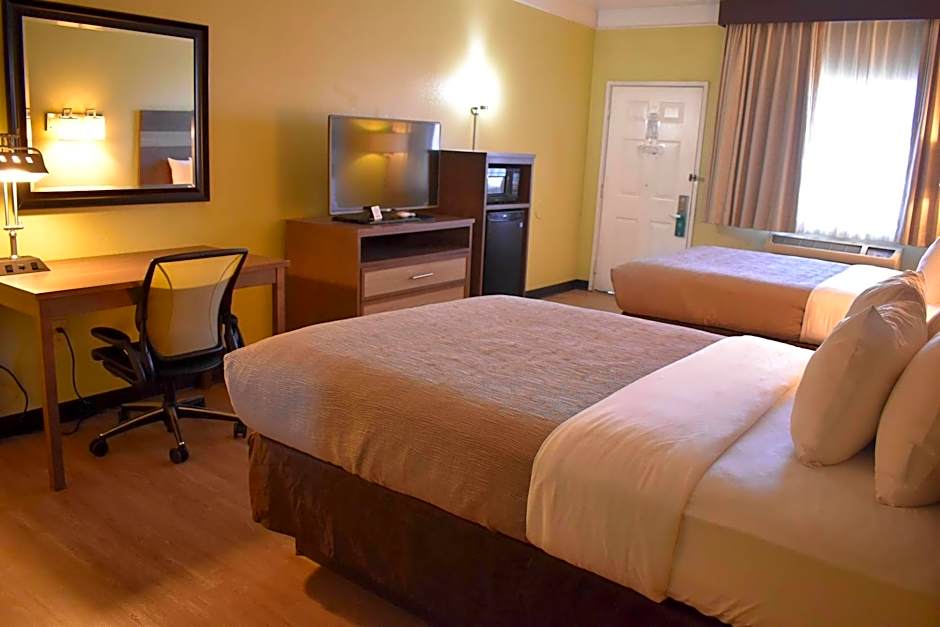 Quality Inn & Suites Gallup I-40 Exit 20