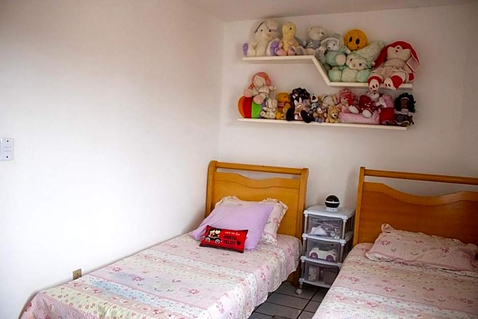 Apto com Wi Fi a 400m da Praia de Canasvieiras SC