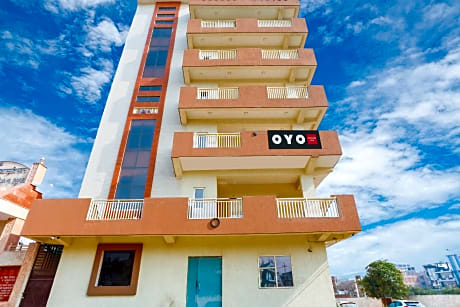 OYO 28629 Hotel Crosswind