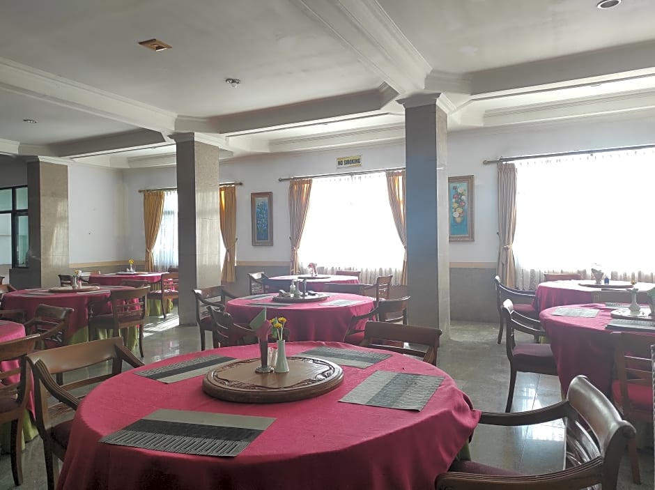 Ayong M Linggarjati Hotel