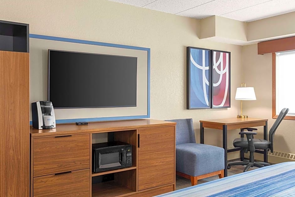 AmericInn by Wyndham Roseau