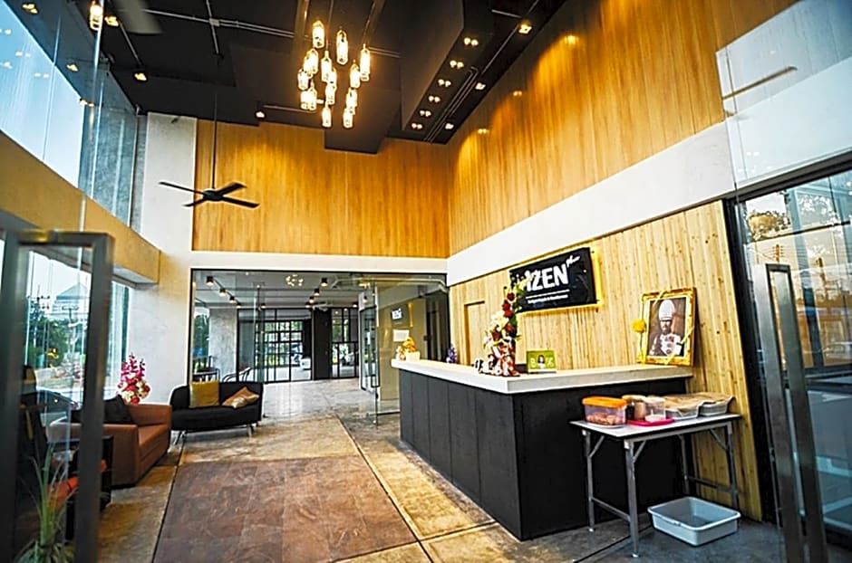 IZEN Budget Hotel & Residences (Plus)