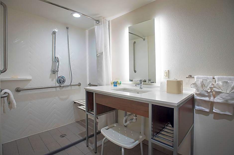 Holiday Inn Pensacola - University Area By IHG