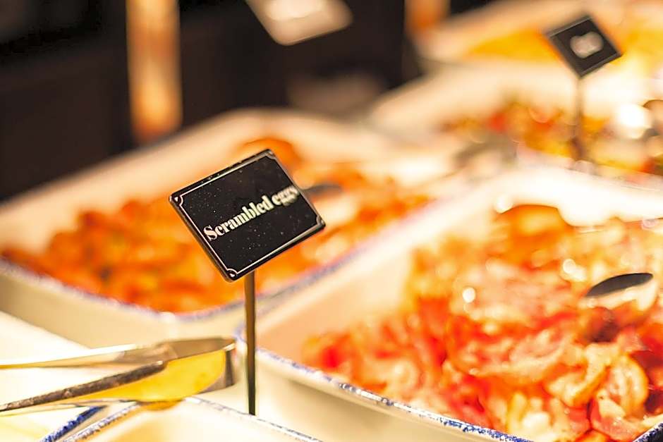 Holiday Inn Hotel Brussels Airport by IHG
