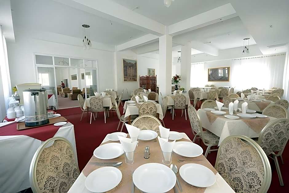 Rivoli Hotel