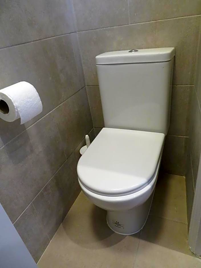 Glendale Hyde Park Hotel