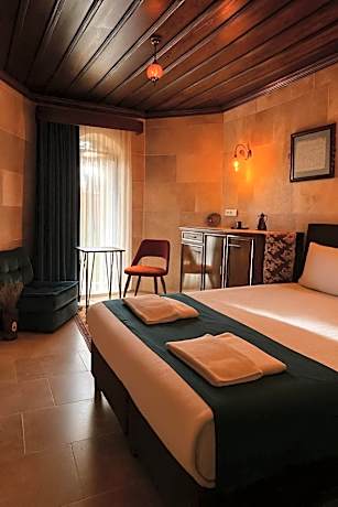 Suite with Garden View