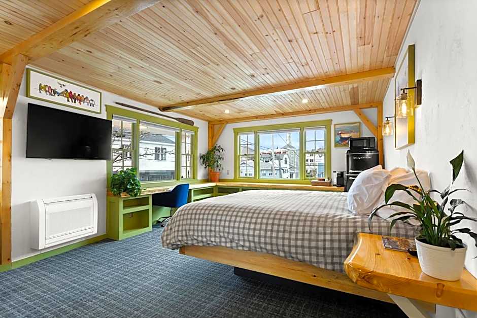 Downtown Camden Hotel
