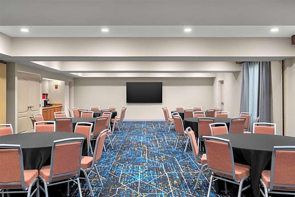 Hampton Inn & Suites Fresno