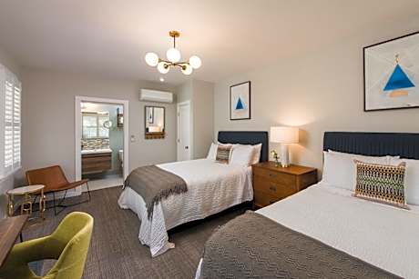 Deluxe Queen Room with Two Queen Beds