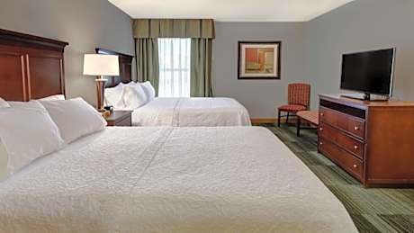 Queen Room with Two Queen Beds - Hearing Access/Non-Smoking