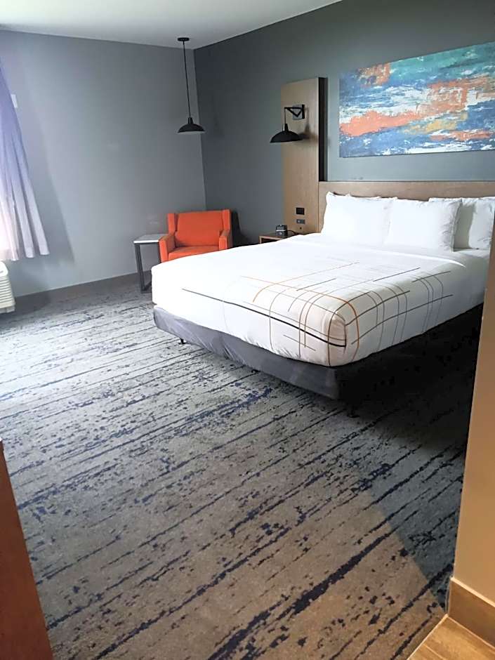 La Quinta Inn & Suites by Wyndham Bardstown