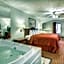 Quality Inn & Suites Clinton - Jackson West