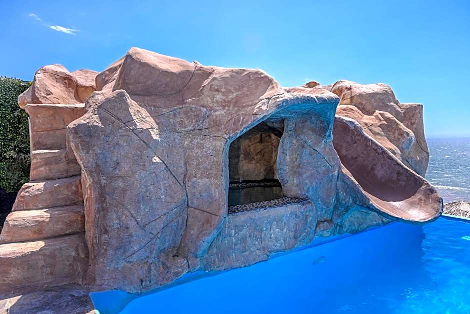 Half Acre Oceanfront Paradise With Private Pool, Jacuzzi, Fire Pit, Beach Access