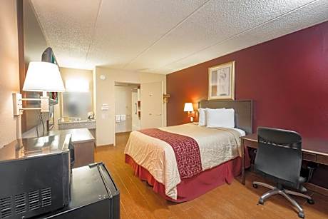 Deluxe King Room Disability Access Non-Smoking