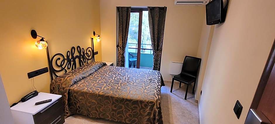 Hotel Meson de LAinsa