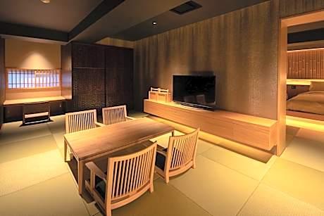 Suite with Open-Air Bath - Aoi