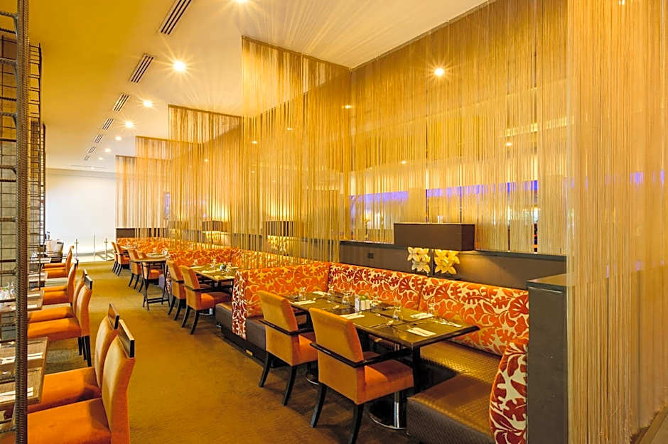 Riande Aeropuerto Hotel Casino