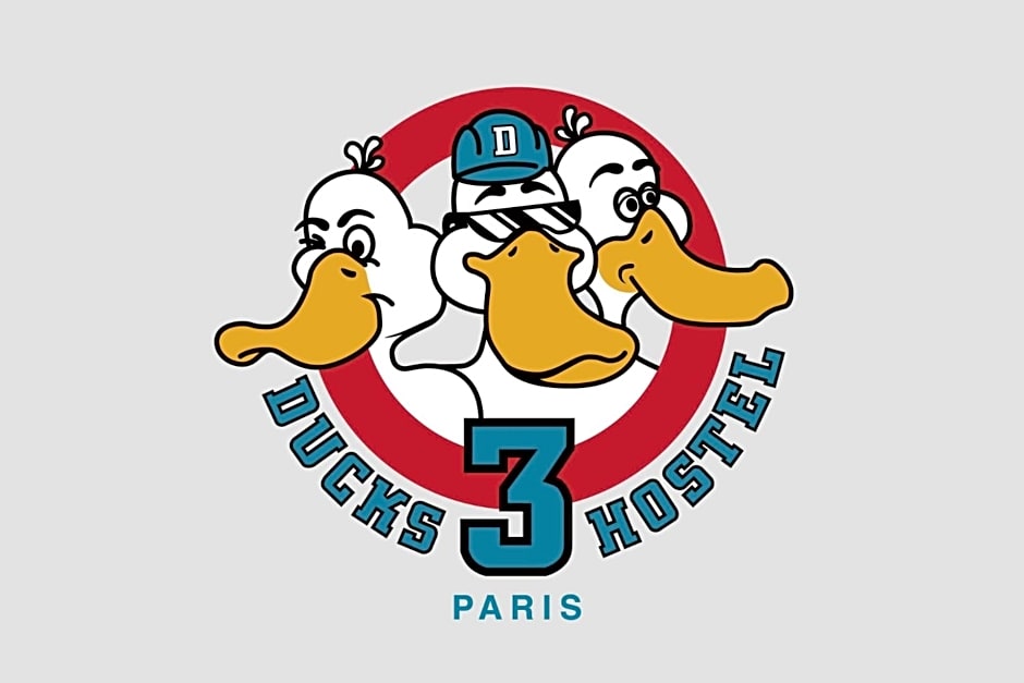 The 3 Ducks Eiffel Tower by Hiphophostels