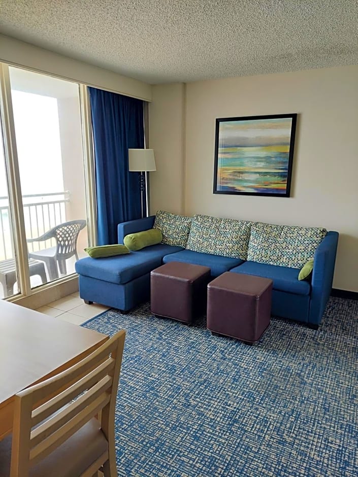 Comfort Suites Beachfront