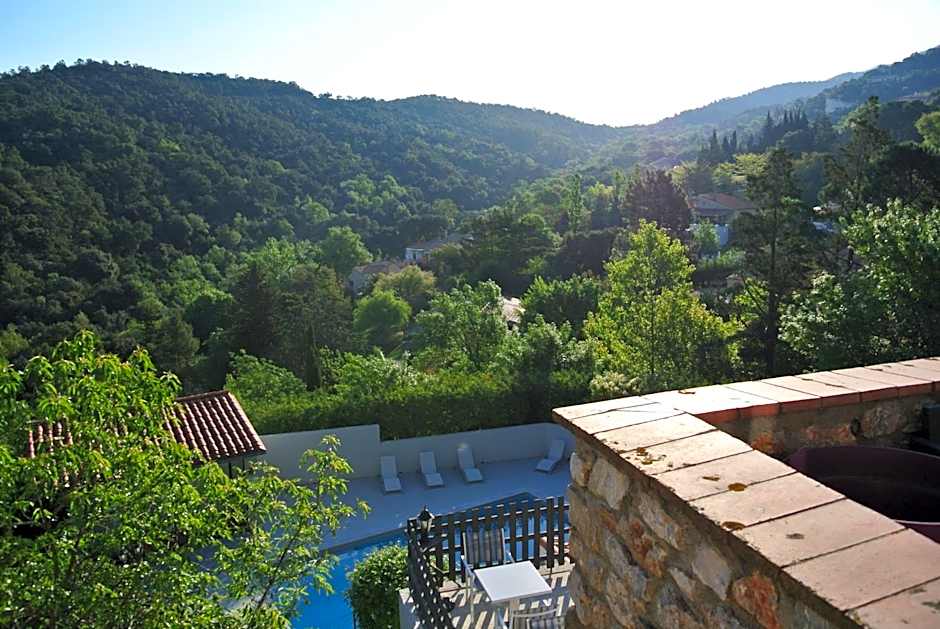 Le Relais Des Chartreuses