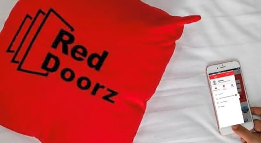 RedDoorz Plus @ Karebosi Area 2