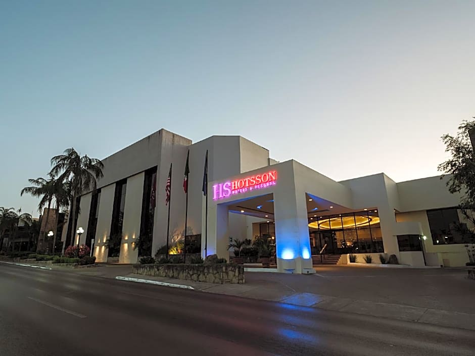 HS HOTSSON Hotel Tampico