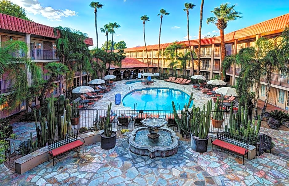 DoubleTree Suites by Hilton Tucson-Williams Center