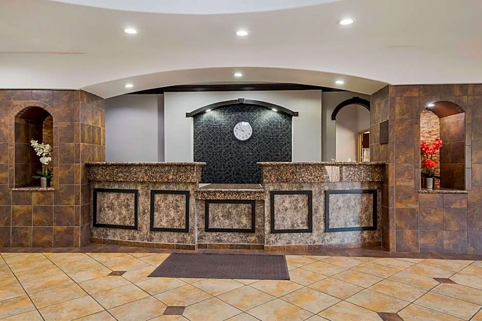 SureStay Plus Hotel by Best Western San Antonio SeaWorld