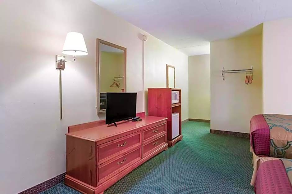 Royal Inn Clearfield