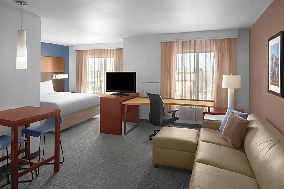 Photo 1 of 8 of Studio 1 King Bed