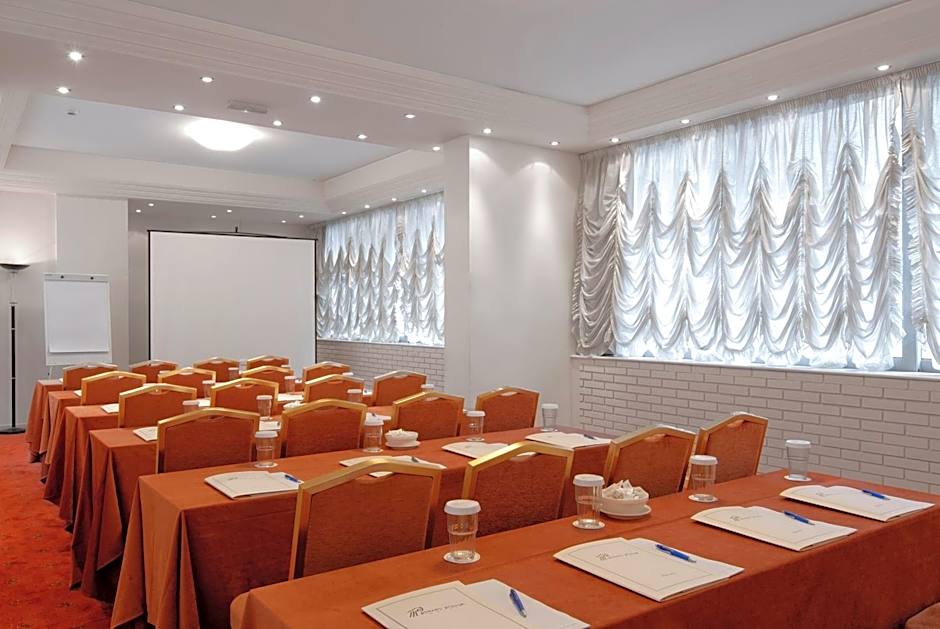 Athens Atrium Hotel & Jacuzzi Suites